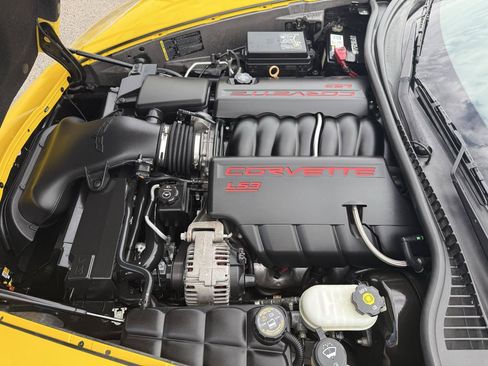 Used 2008 Chevrolet Corvette Coupe RWD image 19