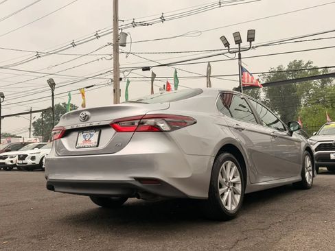 Used 2024 Toyota Camry LE FWD image 9