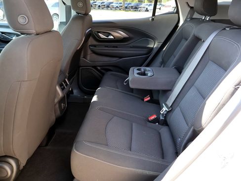 Used 2024 GMC Terrain SLE FWD image 13