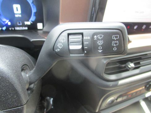 Used 2025 Ford Bronco Sport Outer Banks w/ Outer Banks Tech Package+ AWD/4WD image 31