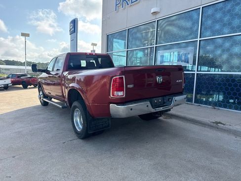 Used 2015 RAM 3500 Laramie w/ Convenience Group AWD/4WD image 5