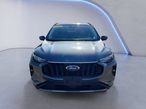 Used 2023 Ford Escape SE w/ PHEV Premium Package image 2