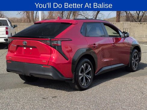 Used 2024 Toyota bZ4X XLE w/ Weather Package image 3