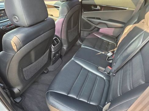 Used 2020 Kia Sorento EX FWD image 37