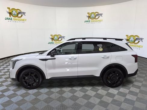 Used 2025 Kia Sorento SX AWD/4WD image 6