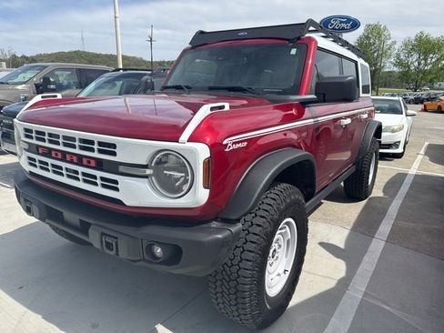 Used 2025 Ford Bronco Heritage Edition image 1