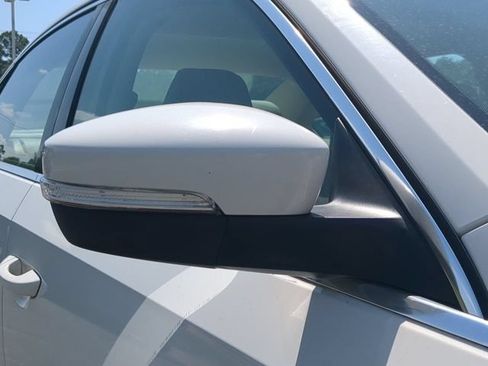 Used 2013 Volkswagen Passat 2.5 SE FWD image 11