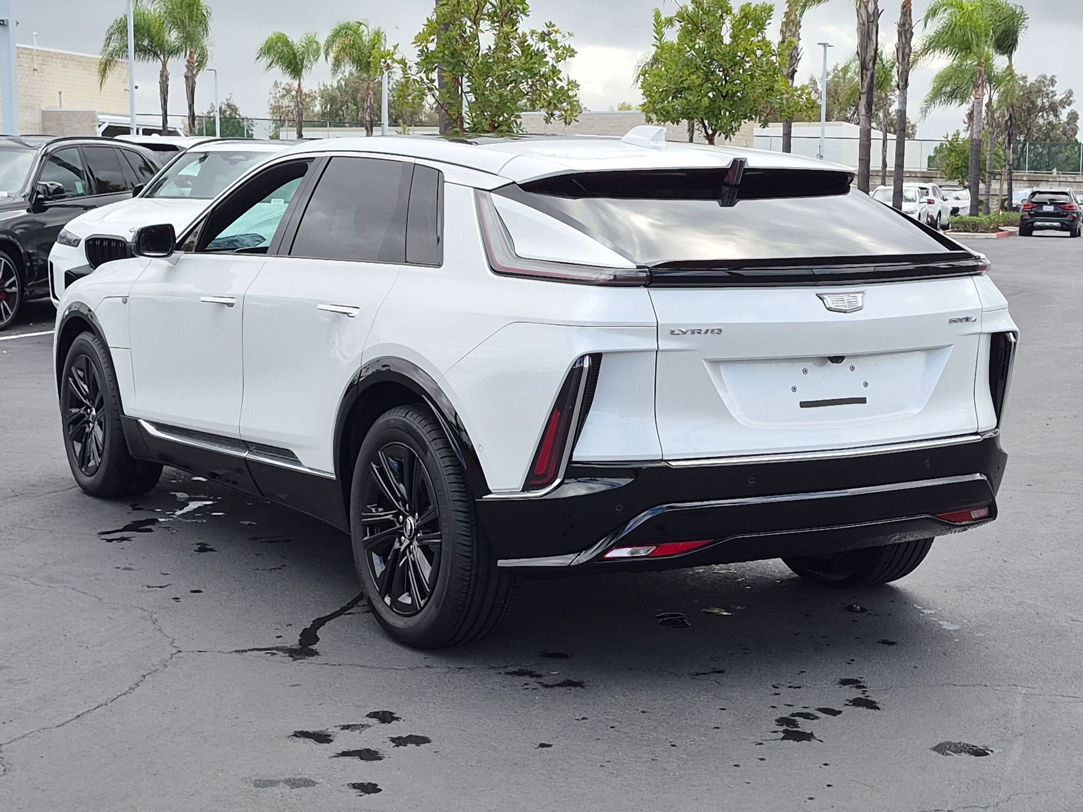 Used 2024 Cadillac Lyriq Tech w/ Driver Assist Package AWD/4WD image 8