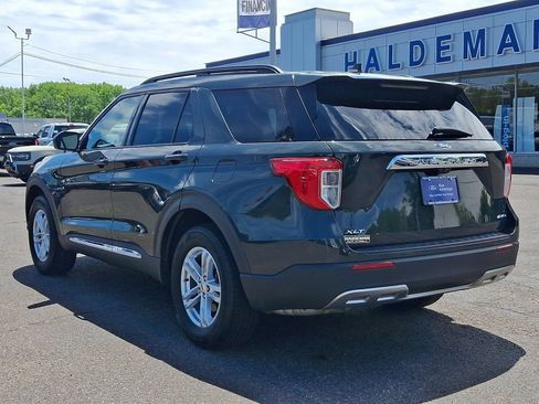 Certified 2022 Ford Explorer XLT w/ Equipment Group 202A AWD/4WD image 5