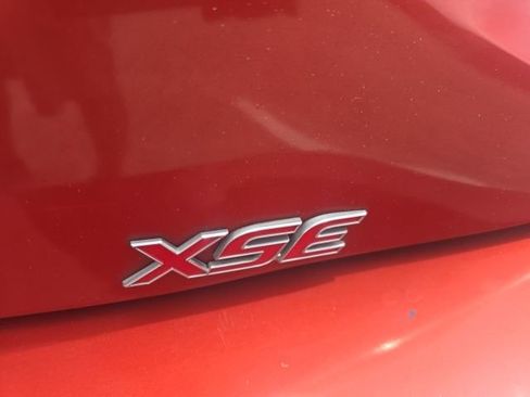 Used 2019 Toyota Corolla XSE FWD image 7