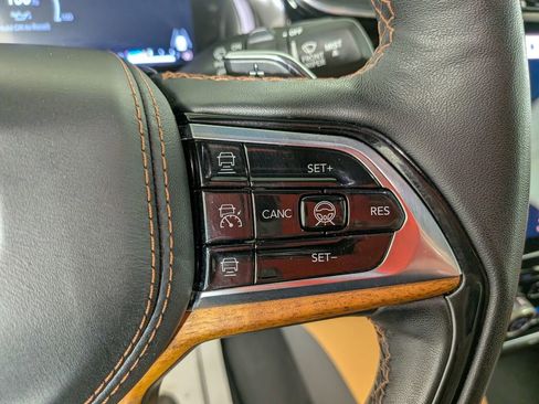 Certified 2023 Jeep Grand Cherokee L Summit image 23