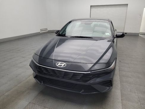 Used 2025 Hyundai Elantra Sport FWD image 15