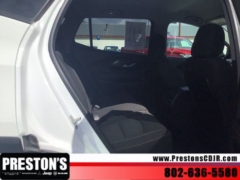 Used 2024 GMC Terrain SLE AWD/4WD image 27
