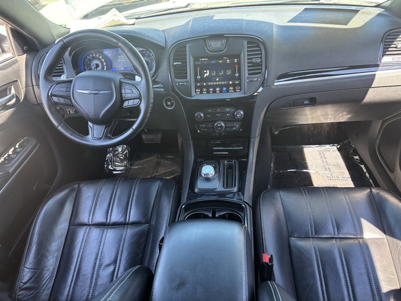 Used 2019 Chrysler 300 S w/ 300S Premium Group RWD image 13