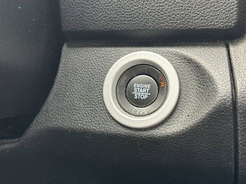 Used 2018 RAM 1500 Laramie w/ Convenience Group image 21