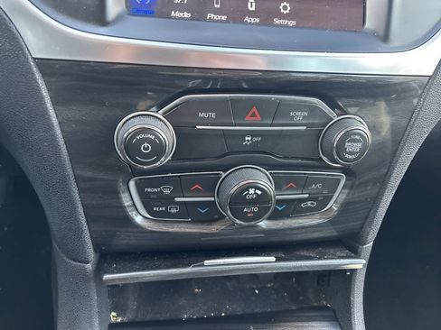 Used 2020 Chrysler 300 Touring w/ Sport Appearance Package image 24