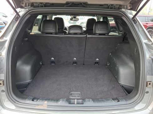 Certified 2024 Jeep Compass Latitude AWD/4WD image 18