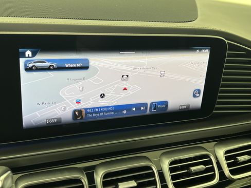 New 2026 Mercedes-Benz GLE 53 AMG 4MATIC Coupe image 31