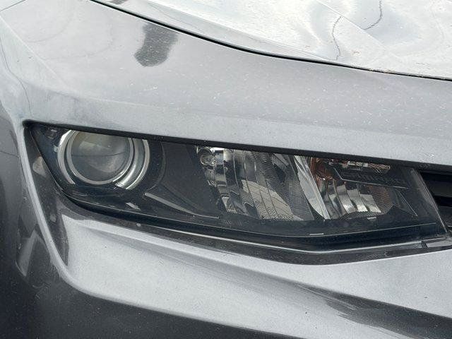 Used 2018 Chevrolet Camaro LT RWD image 12