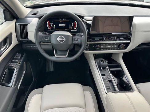 New 2026 Nissan Pathfinder SL FWD image 7