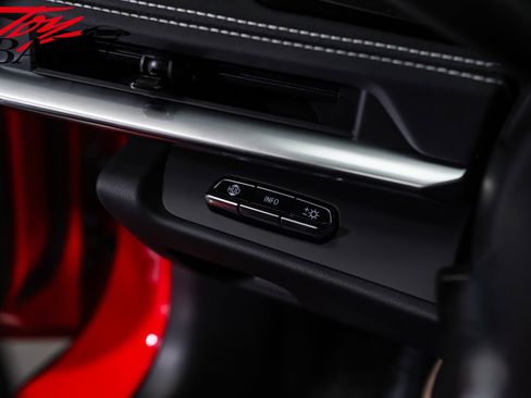 Used 2024 Chevrolet Corvette Z06 RWD image 33