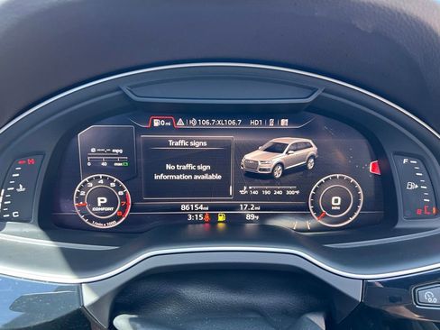 Used 2017 Audi Q7 3.0T Premium Plus w/ Premium Plus Package image 33