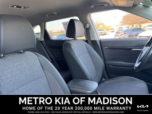 Used 2024 Kia Seltos X-Line AWD/4WD image 37