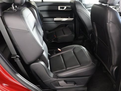 Used 2023 Ford Explorer XLT w/ Equipment Group 202A image 23