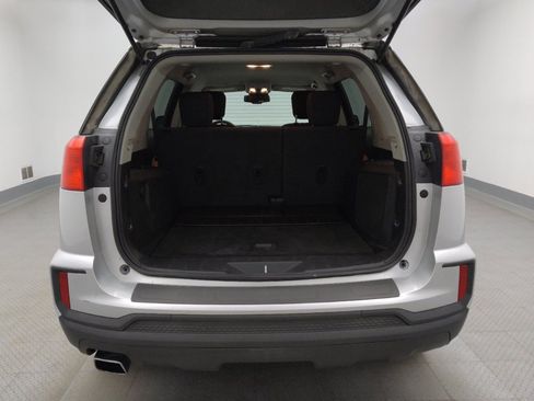 Used 2017 GMC Terrain SLE FWD image 29