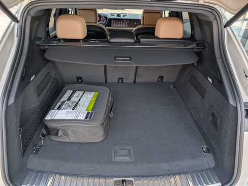 Certified 2025 Porsche Cayenne E-Hybrid AWD/4WD image 23