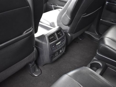 Used 2022 Honda Pilot Touring image 24
