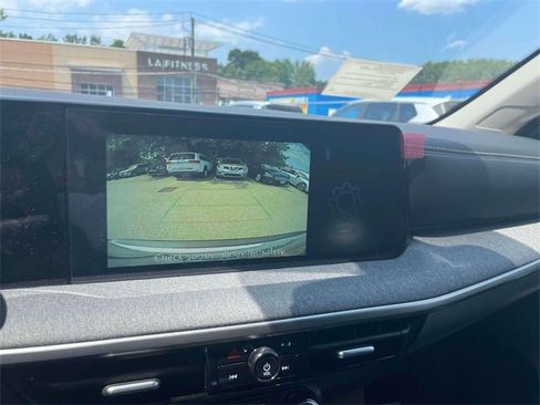 New 2025 Nissan Kicks SV w/ SV Premium Package image 23