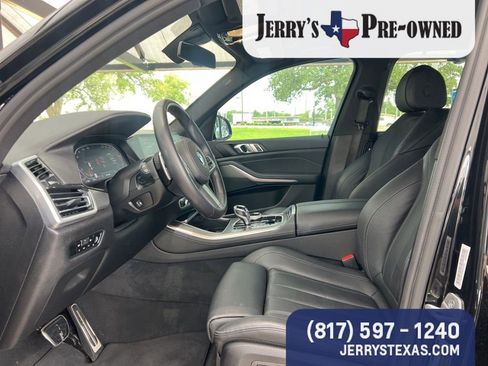 Used 2022 BMW X5 xDrive40i w/ M Sport Package AWD/4WD image 8