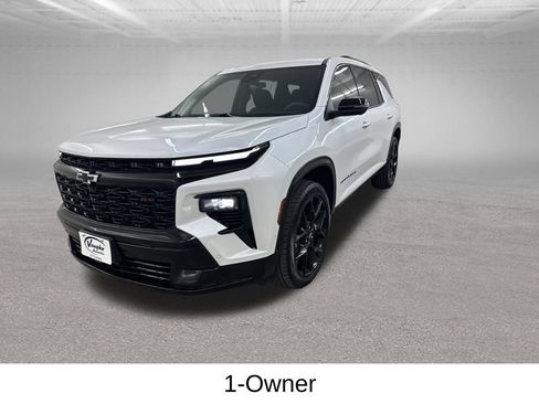 Used 2025 Chevrolet Traverse RS w/ LPO, Floor Liner Package FWD image 7
