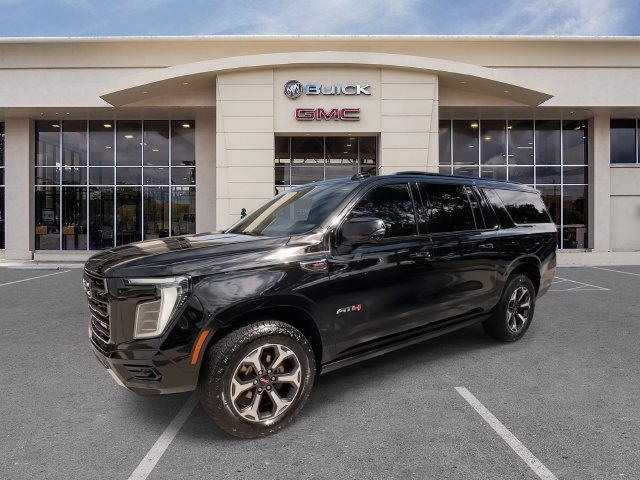 Certified 2025 GMC Yukon XL AT4 Ultimate AWD/4WD image 6