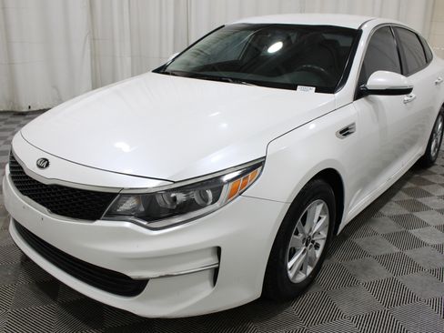 Used 2016 Kia Optima LX FWD image 32