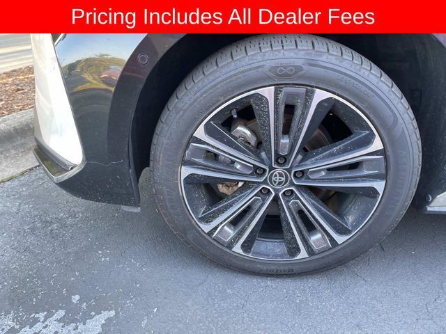 Used 2024 Toyota bZ4X FWD image 2