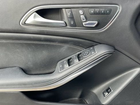 Used 2018 Mercedes-Benz CLA 250 image 23