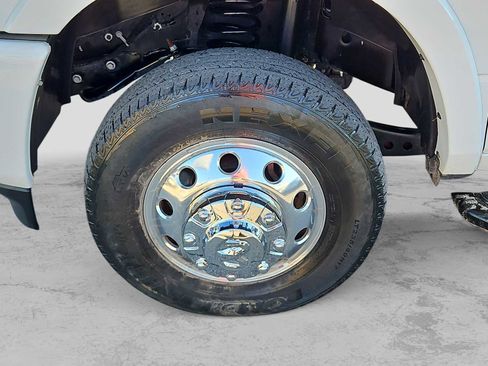 Used 2024 RAM 3500 Limited image 12