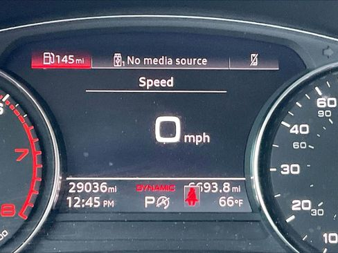 Used 2023 Audi Q5 2.0T Premium w/ Convenience Package image 25