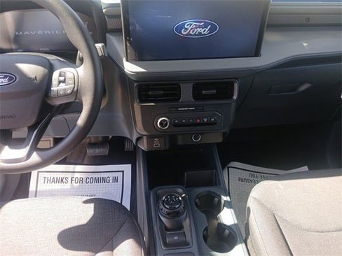 New 2025 Ford Maverick XL image 11