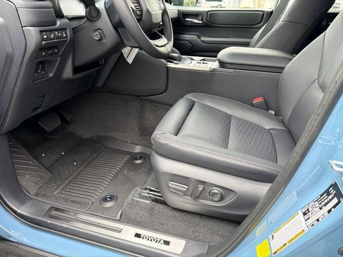 New 2026 Toyota Land Cruiser Base image 9