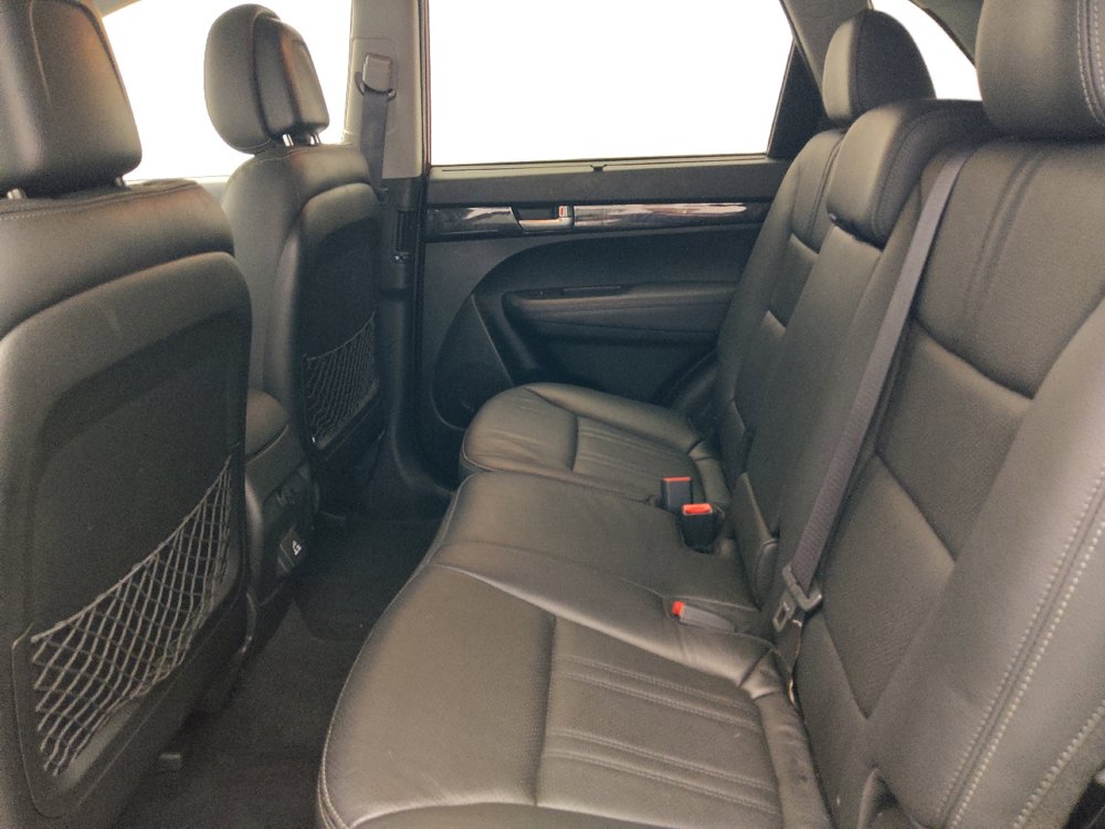 Used 2014 Kia Sorento SX FWD image 18