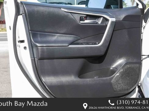 Used 2023 Toyota RAV4 XLE FWD image 23