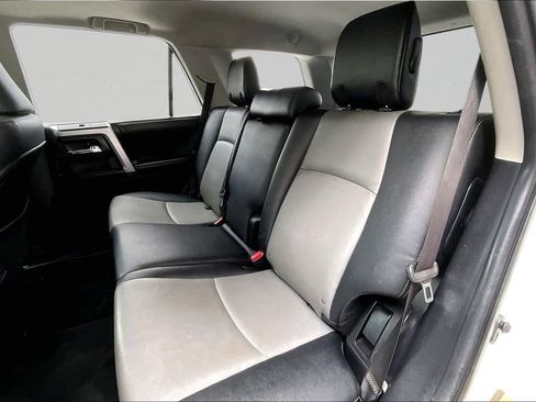 Used 2016 Toyota 4Runner SR5 Premium AWD/4WD image 19