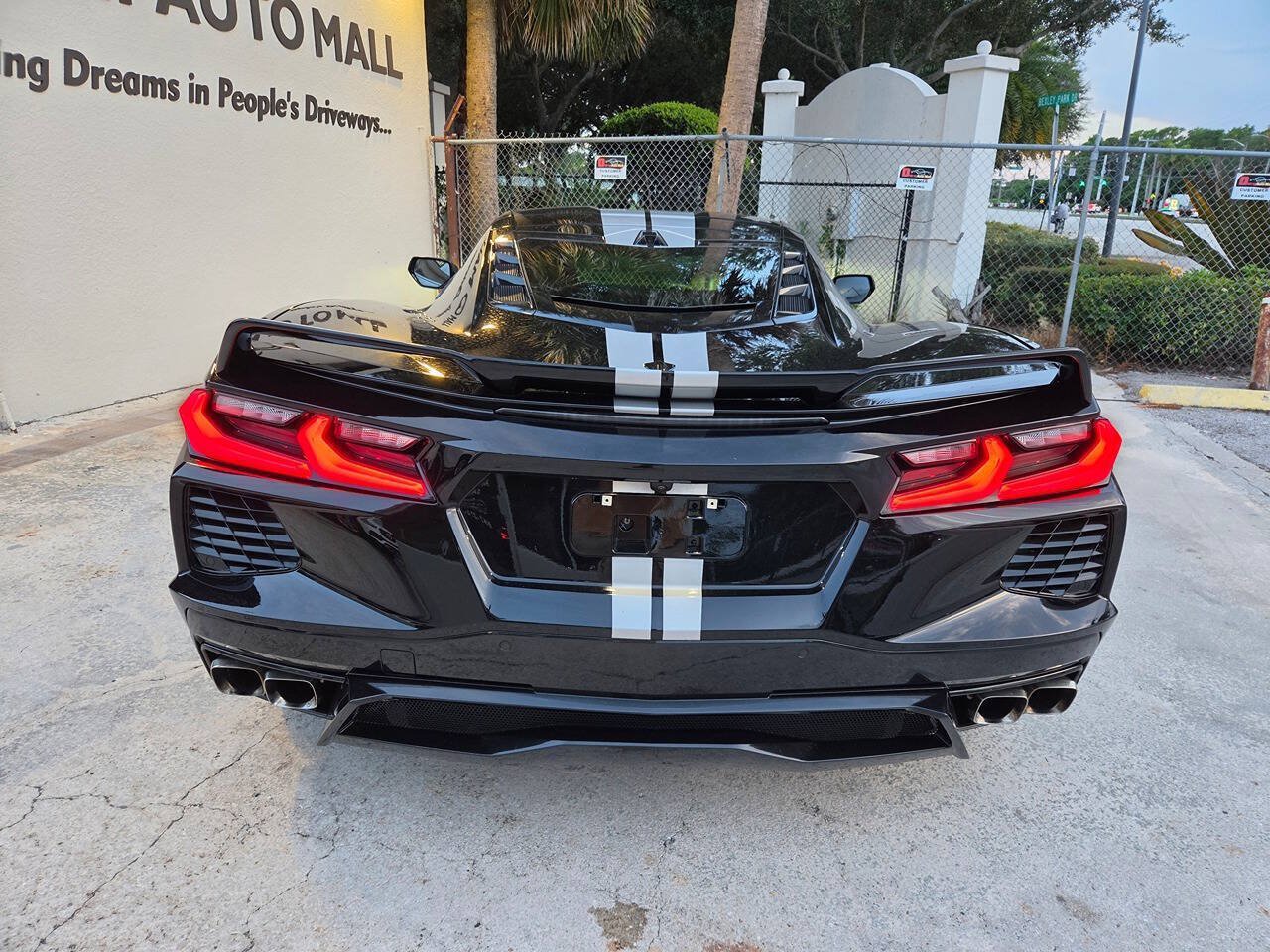 Used 2021 Chevrolet Corvette Stingray Preferred Cpe w/ Z51 Performance Package RWD image 6