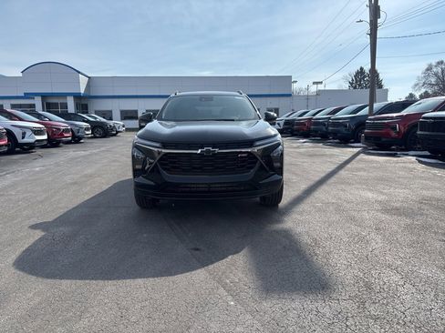 New 2026 Chevrolet Trax RS w/ Driver Confidence Package image 2