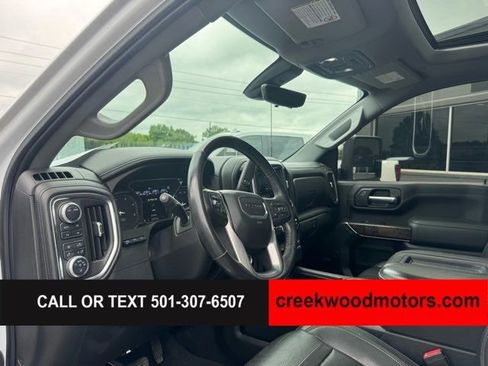 Used 2020 GMC Sierra 2500 Denali w/ Denali Ultimate Package AWD/4WD image 8