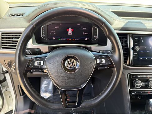 Used 2019 Volkswagen Atlas SEL FWD image 18
