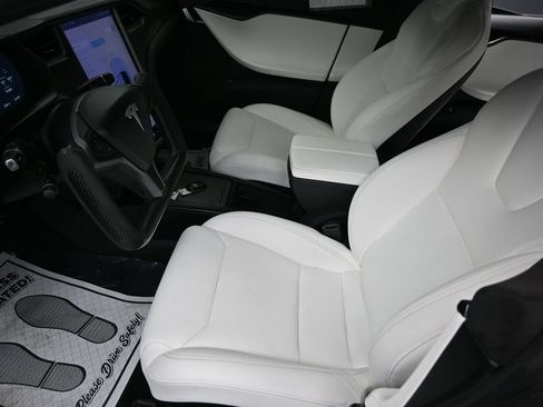 Used 2019 Tesla Model S Performance AWD/4WD image 7